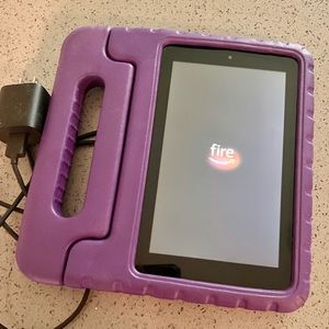 AMAZON FIRE TABLET 7